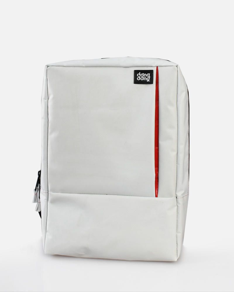  Used Tarp Backpack Trơn Tru Giấy Nhám 01 