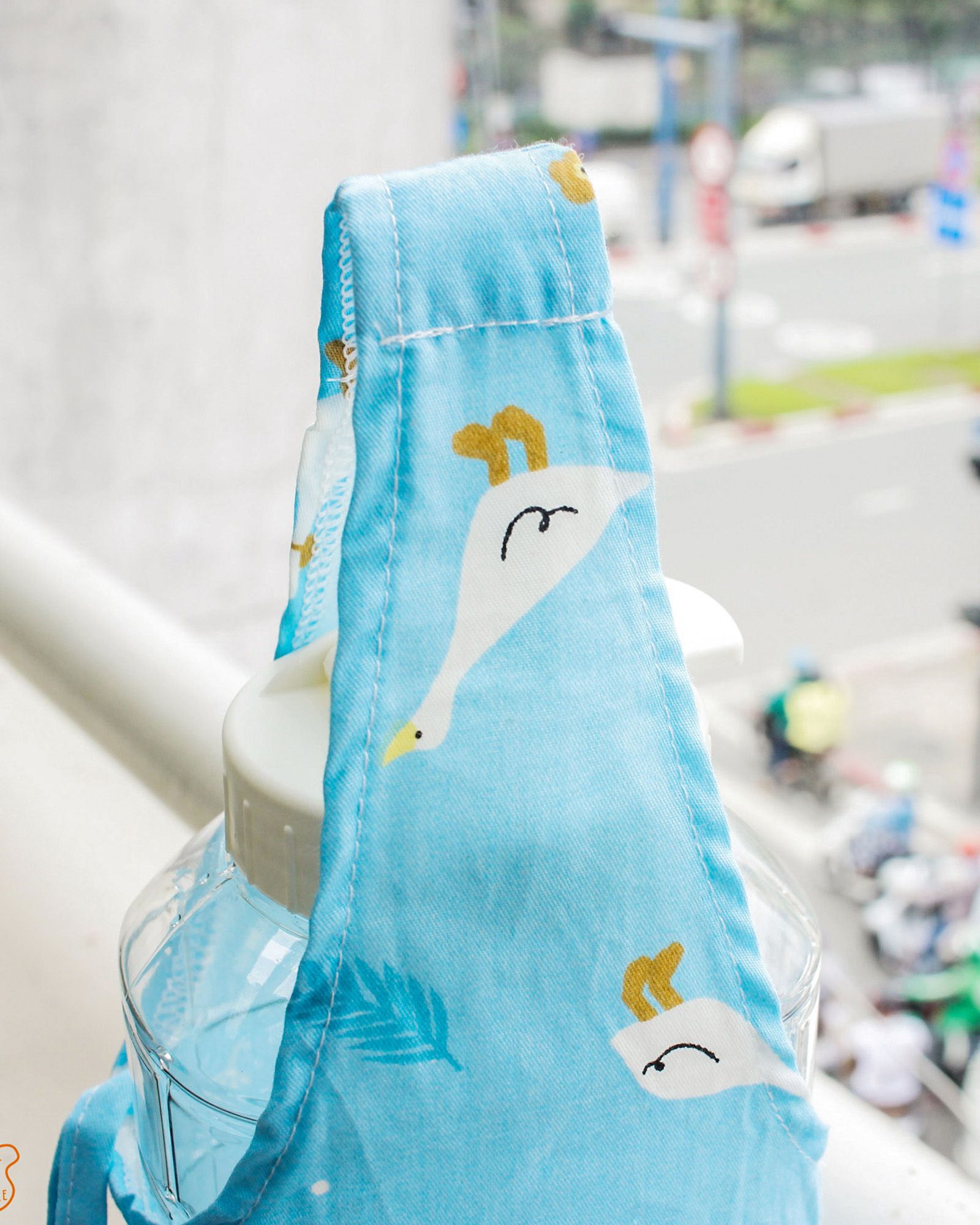 Blue Duck Cotton One-strap Cup Holder
