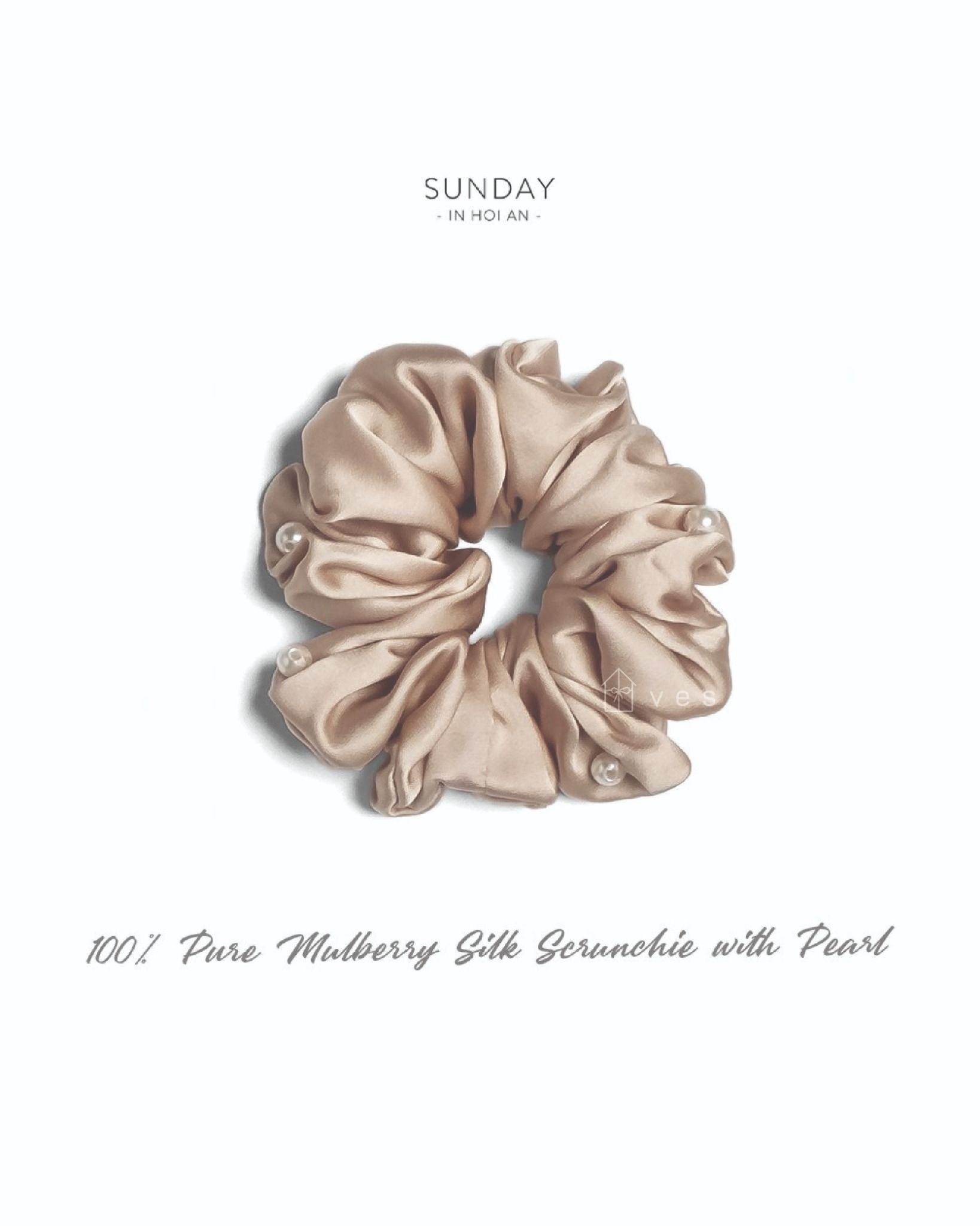 Mulberry Silk Pearls Scrunchie
