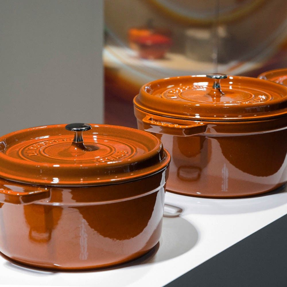 Nồi Gang Staub Tròn Nâu Vàng