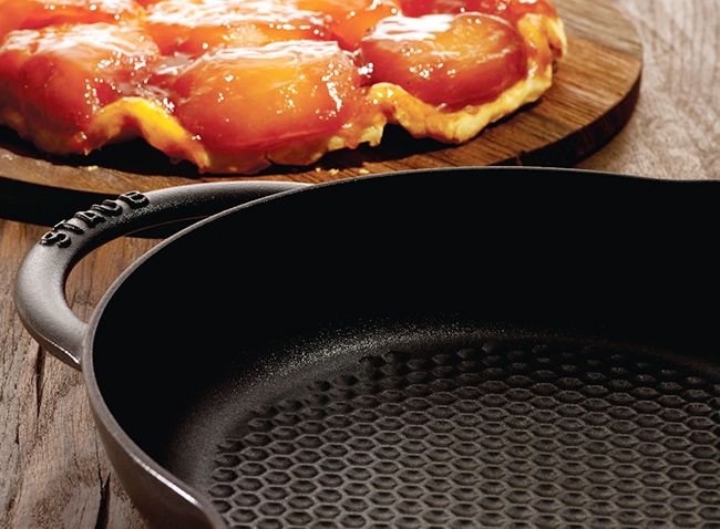 Nồi Staub Hexagon Màu Đỏ Cherry