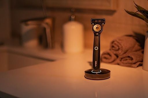 Dao Cạo Râu Gillette Labs - Heated Razor (Máy Cạo Râu Làm Ấm Da Mặt)