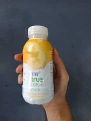 DA.M.N- Banana Fruit Milk TH True 300ml T8