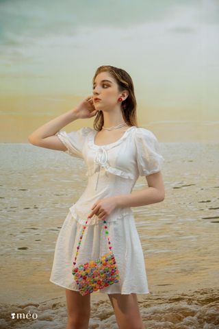 Muse of the beach