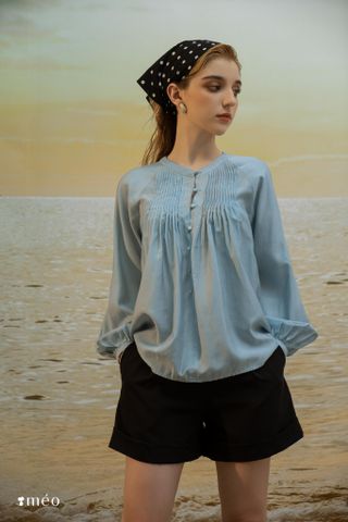 Muse of the beach