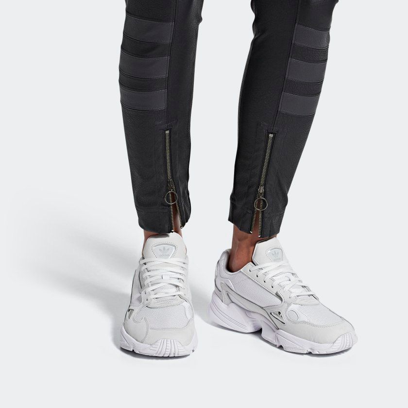 Giày Originals Nữ Adidas Falcon W B28128