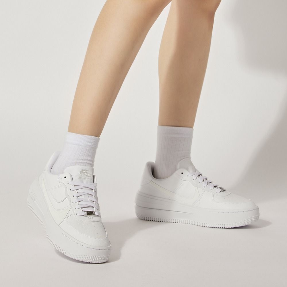 Giày Thể Thao Nữ NIKE Wmns Air Force 1 DJ9946-100
