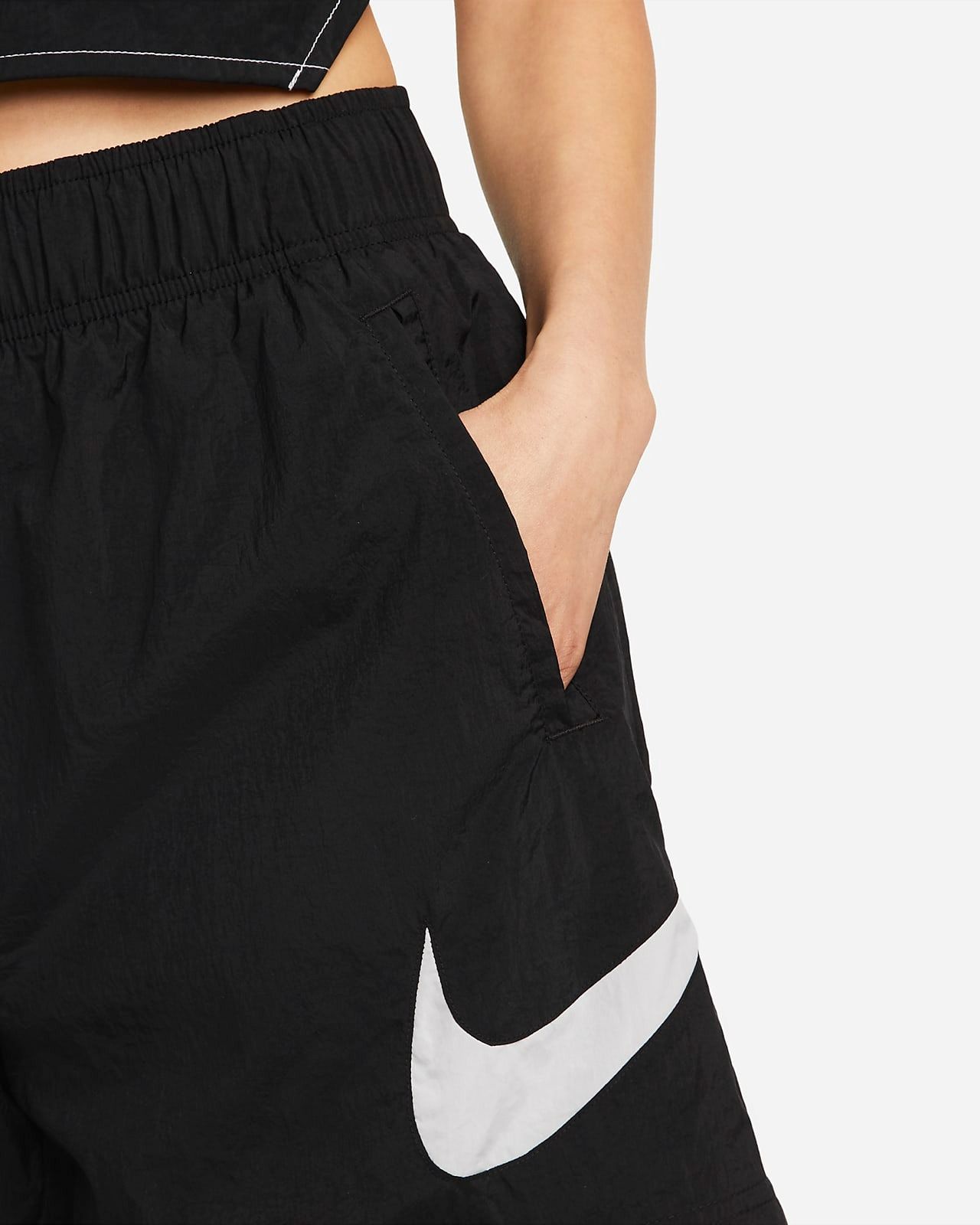 Quần Đùi Thể Thao Nữ NIKE Aswnsw Essntl Wvn Hr Short Hbr DM6740-010