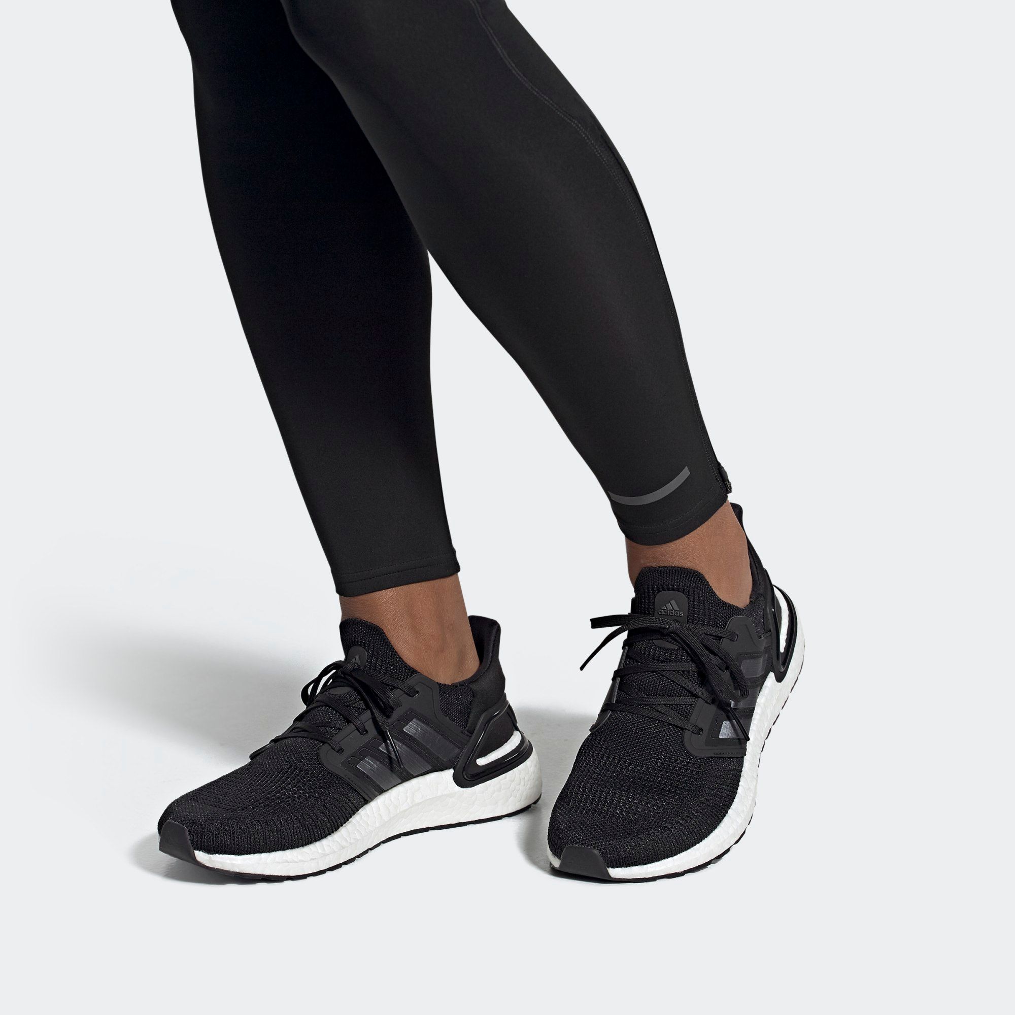 Giày Chạy Nam Adidas Ultraboost 20 EF1043