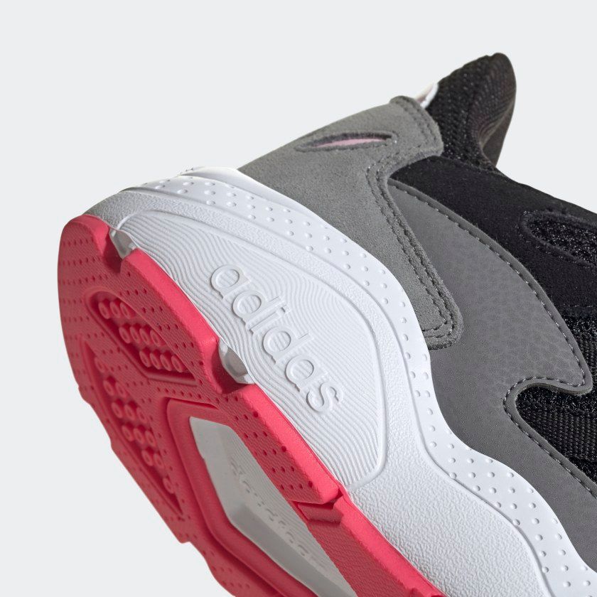 Giày Chạy Nữ Adidas Crazychaos EF1060