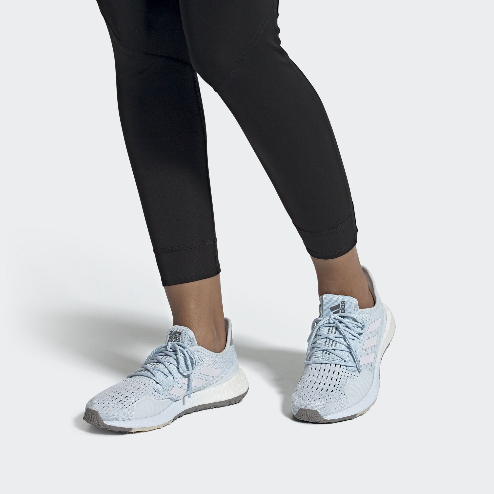 Giày Chạy Nữ Adidas Pulseboost Hd S.Rdy W EG0942
