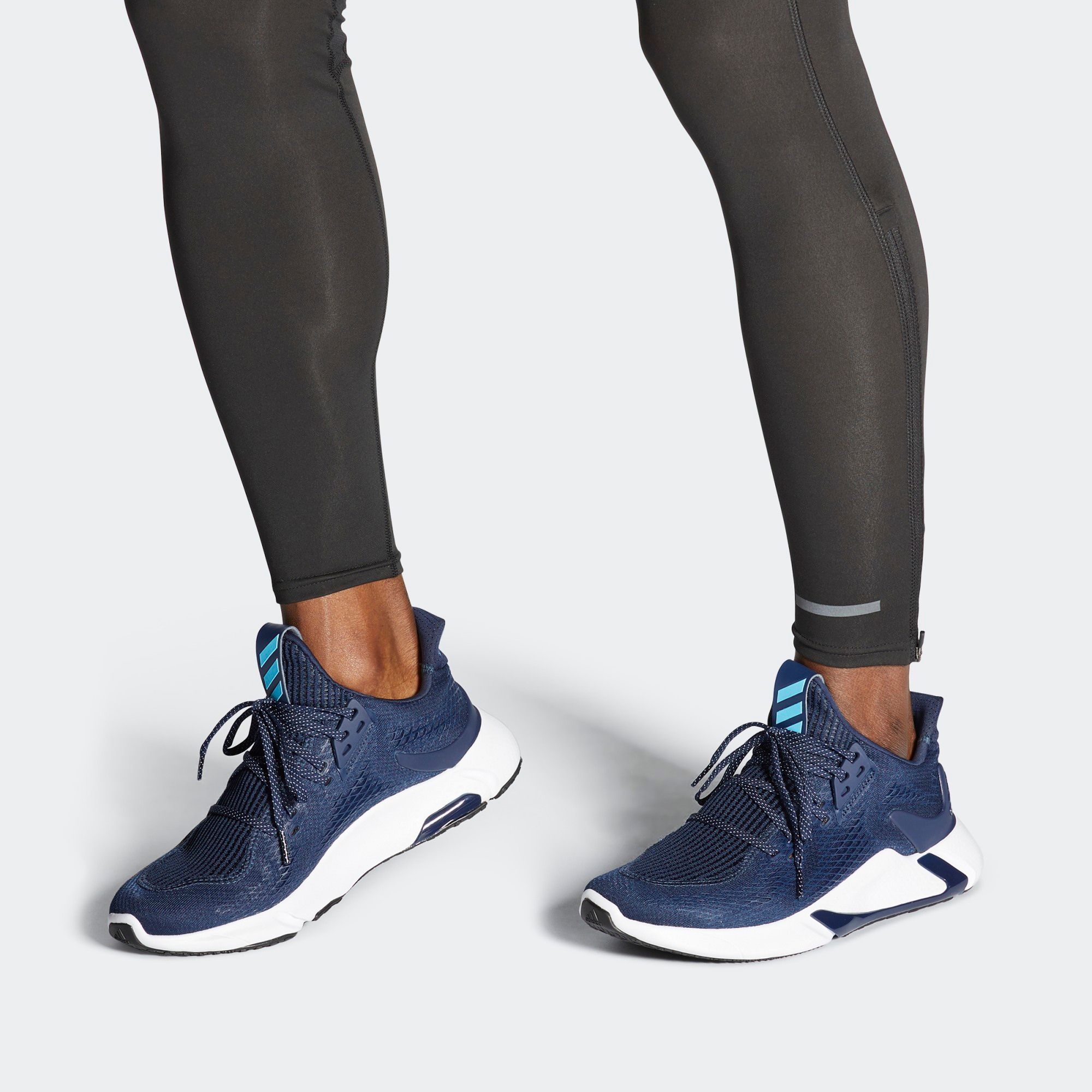 Giày Chạy Nam Adidas Edge Xt EG9703