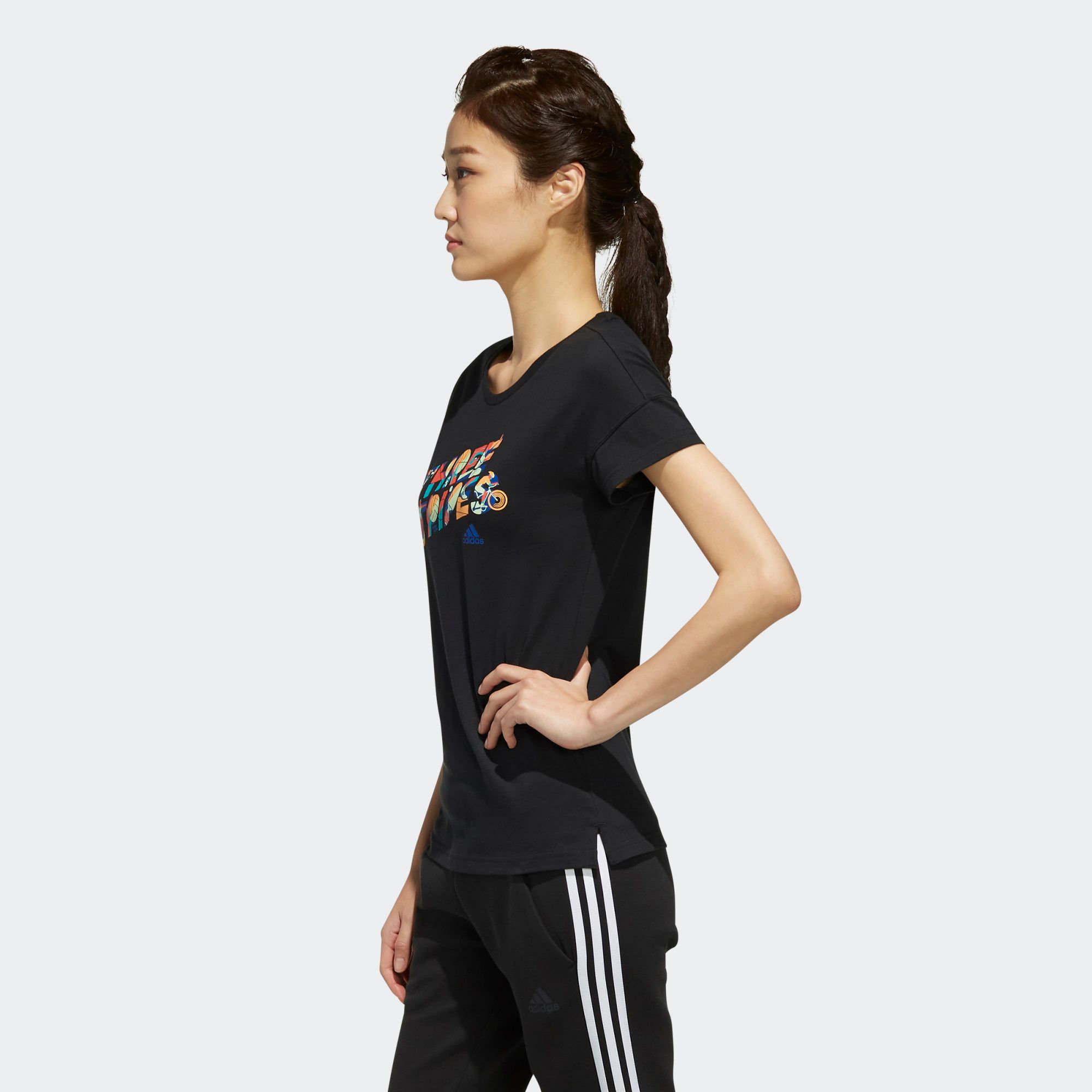 Áo Phông - Áo thun Thể Thao Nữ Adidas Gfx Tee Illustr EH3874