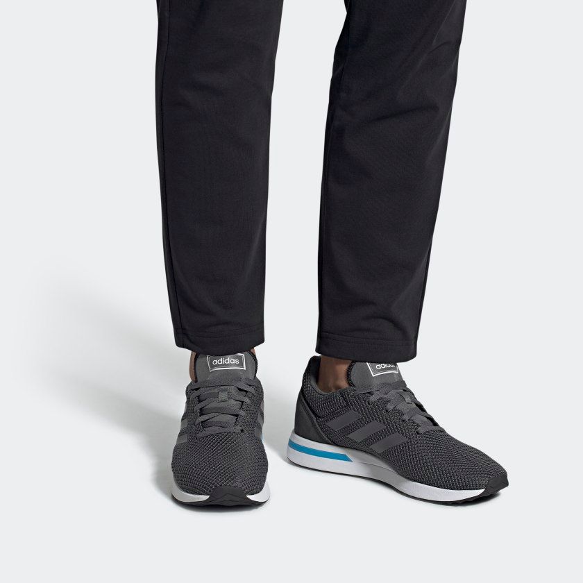 Giày Chạy Nam Adidas Run70S F34819