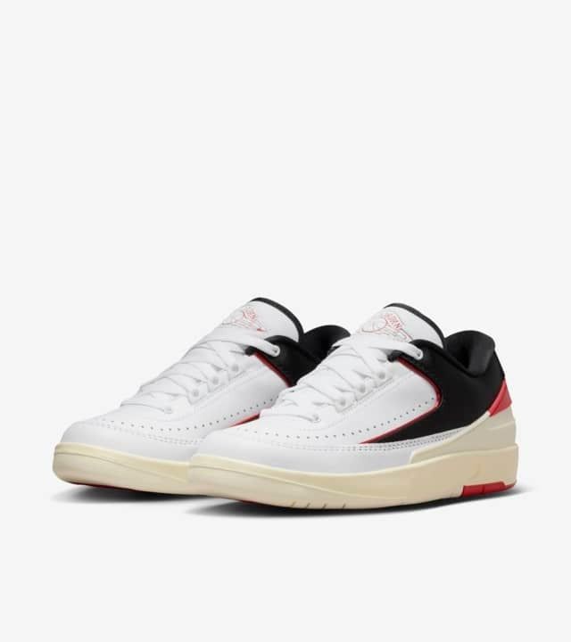 Giày Thể Thao Nữ NIKE Wmns Air Jordan 2 Retro Low FD4849-106