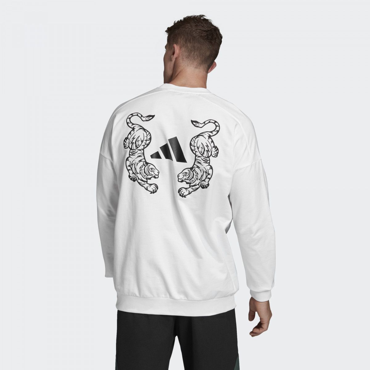 Áo Khoác Thể Thao Nam Adidas M Tiger Crew FI4683
