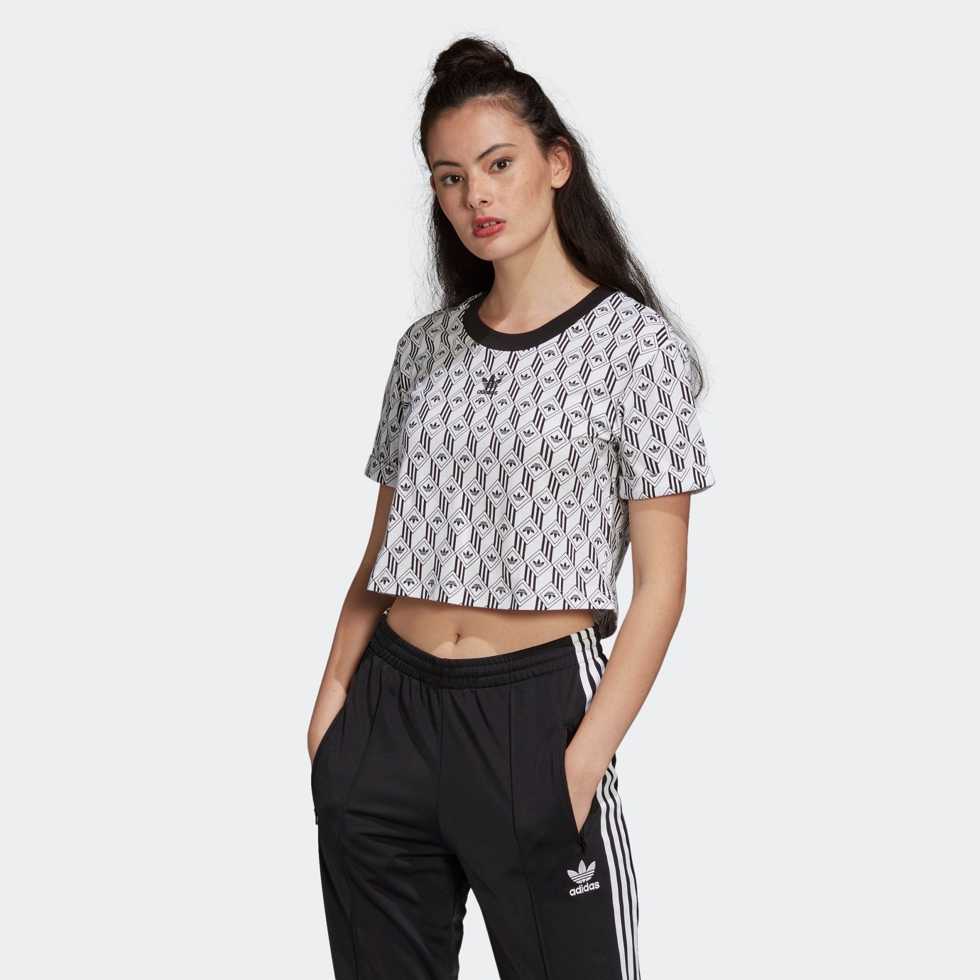 Áo Phông - Áo thun Originals Nữ Adidas Cropped T-Shirt FM1065