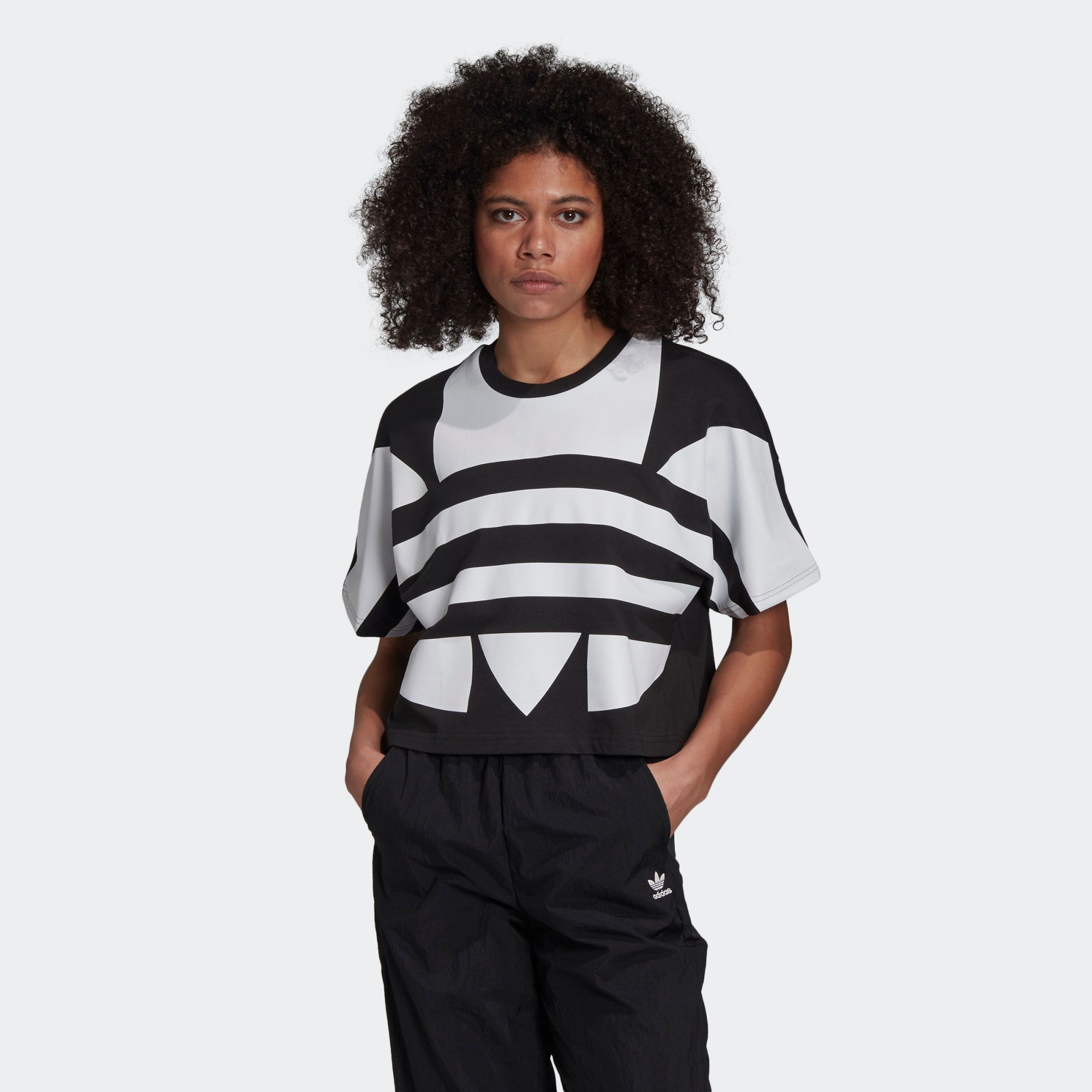 Áo Phông - Áo thun Originals Nữ Adidas Lrg Logo Tee FM2562