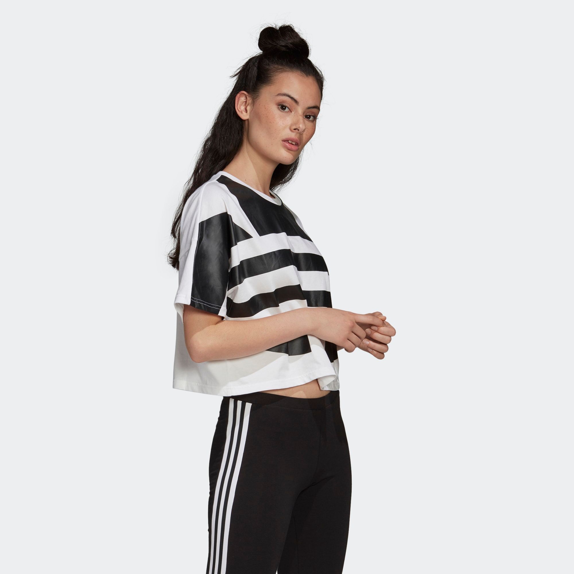 Áo Phông - Áo thun Originals Nữ Adidas Lrg Logo Tee FM2564