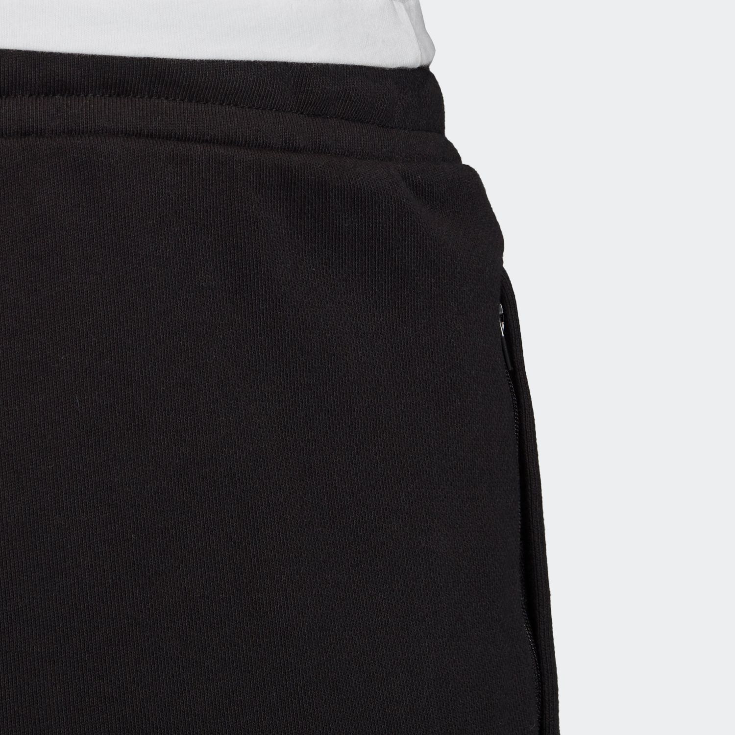 Quần Đùi Originals Nam Adidas Outline Short FM3877