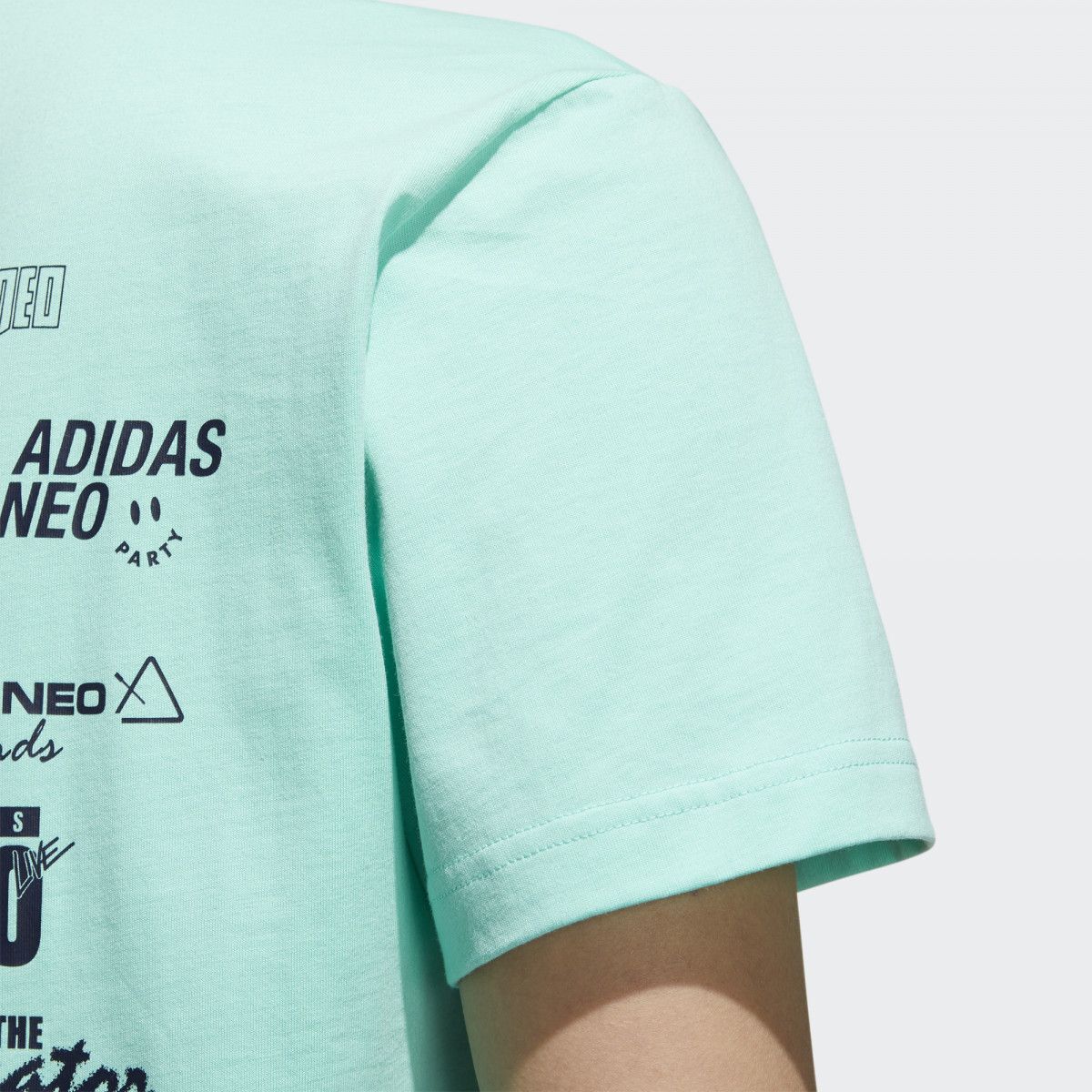 Áo Phông - Áo thun Thể Thao Nam Adidas M Faves Tee FP7353