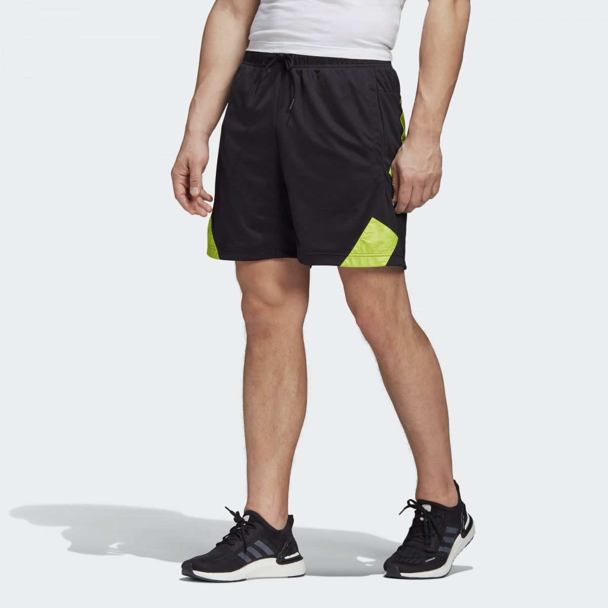 Quần Đùi Thể Thao Nam Adidas M Urban Q3 Shrt FS4049