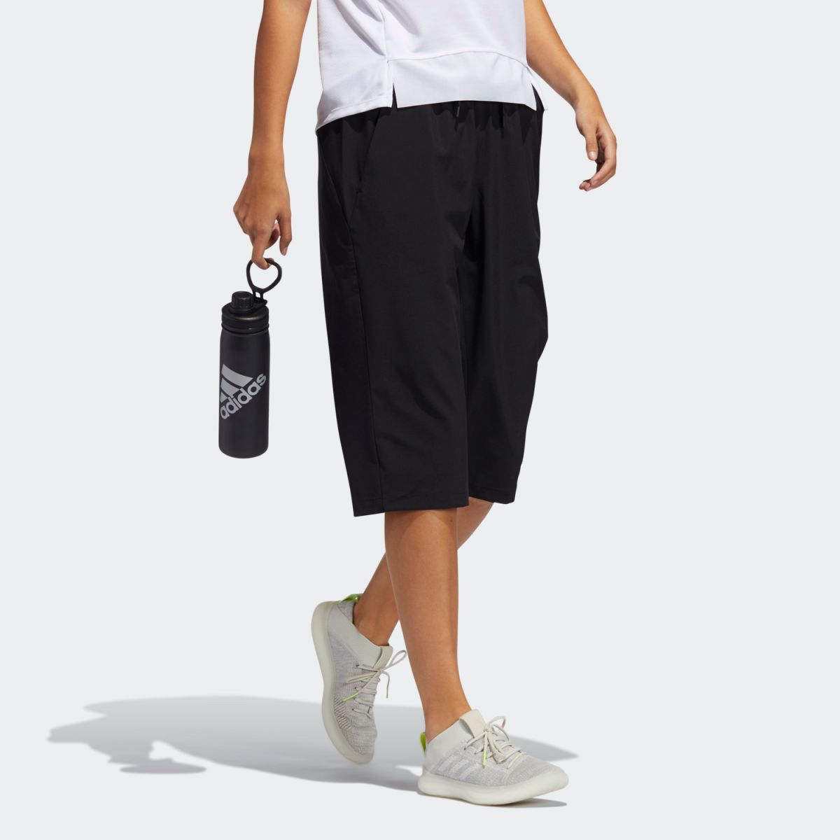 Quần Dài Tập Luyện Nữ Adidas Wvn Capri Pant FT3081
