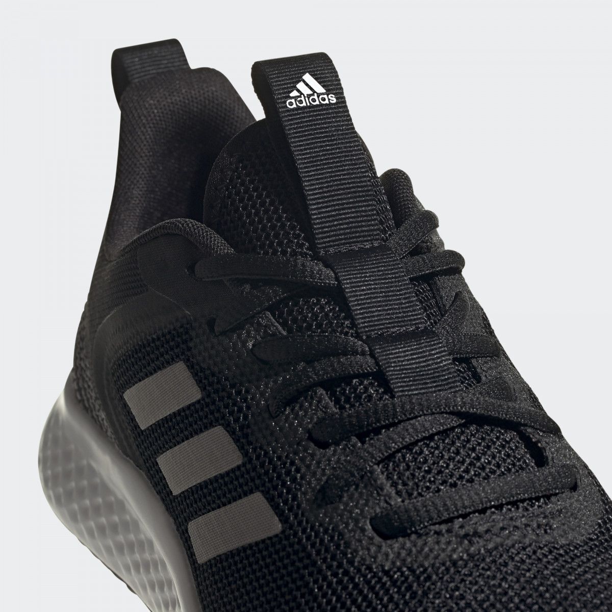 Giày Chạy Nữ Adidas Fluidstreet FW1714
