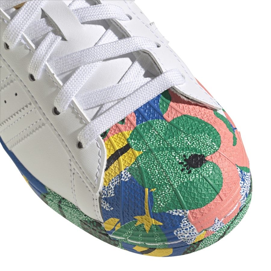 Giày Originals Nữ Adidas Superstar W FW2526