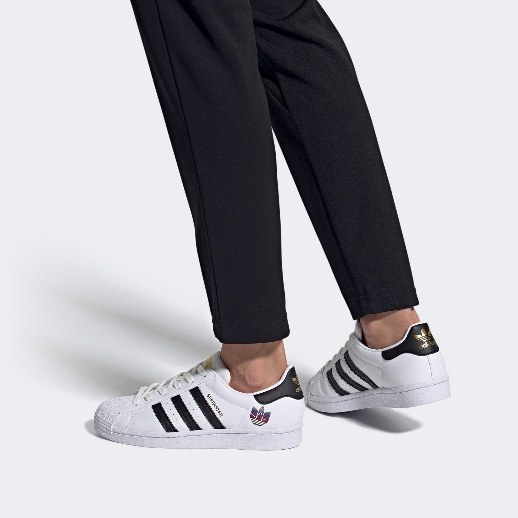 Giày Originals Nữ Adidas Superstar W FX8543