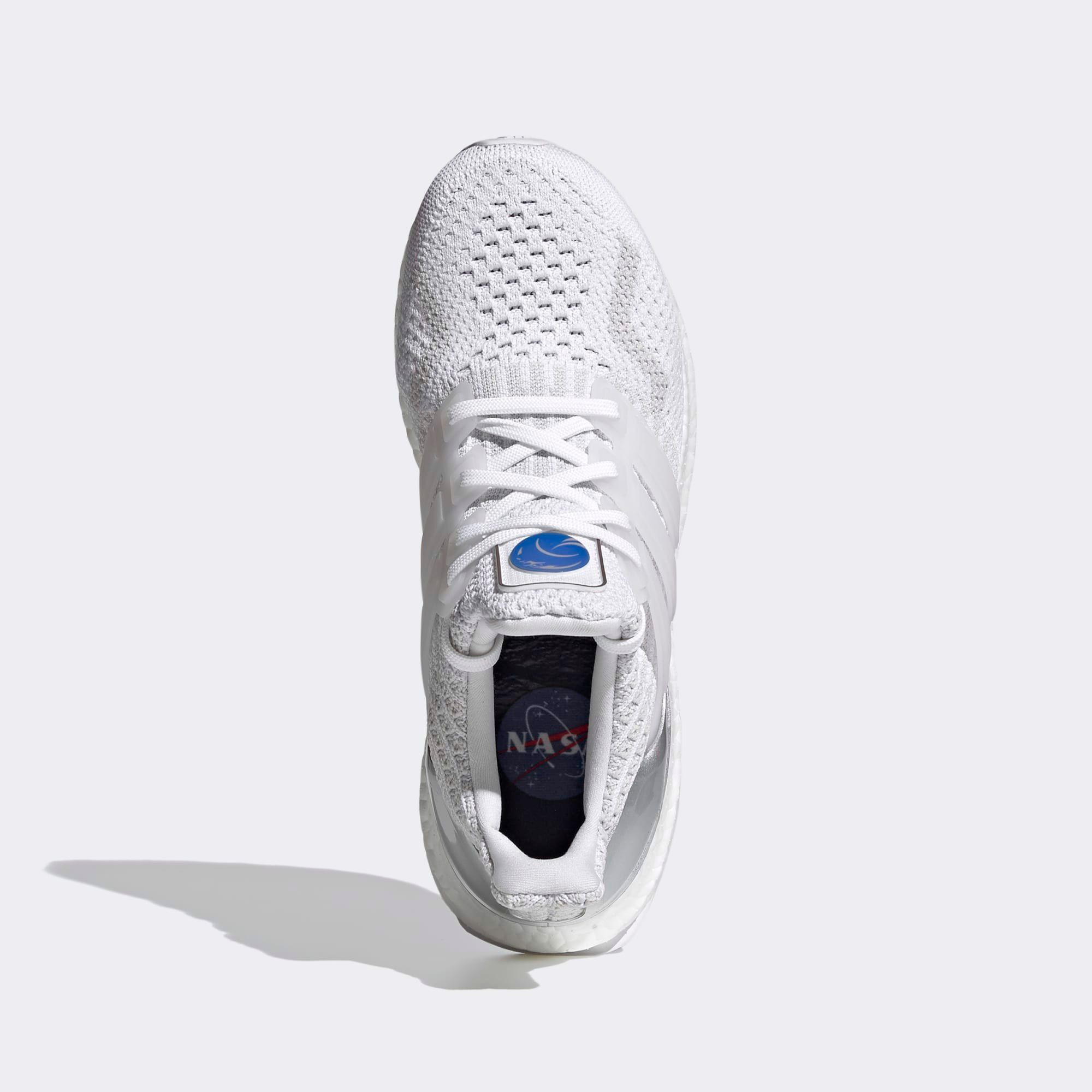 Giày Chạy Nữ Adidas Ultraboost 5.0 Dna W FY9874