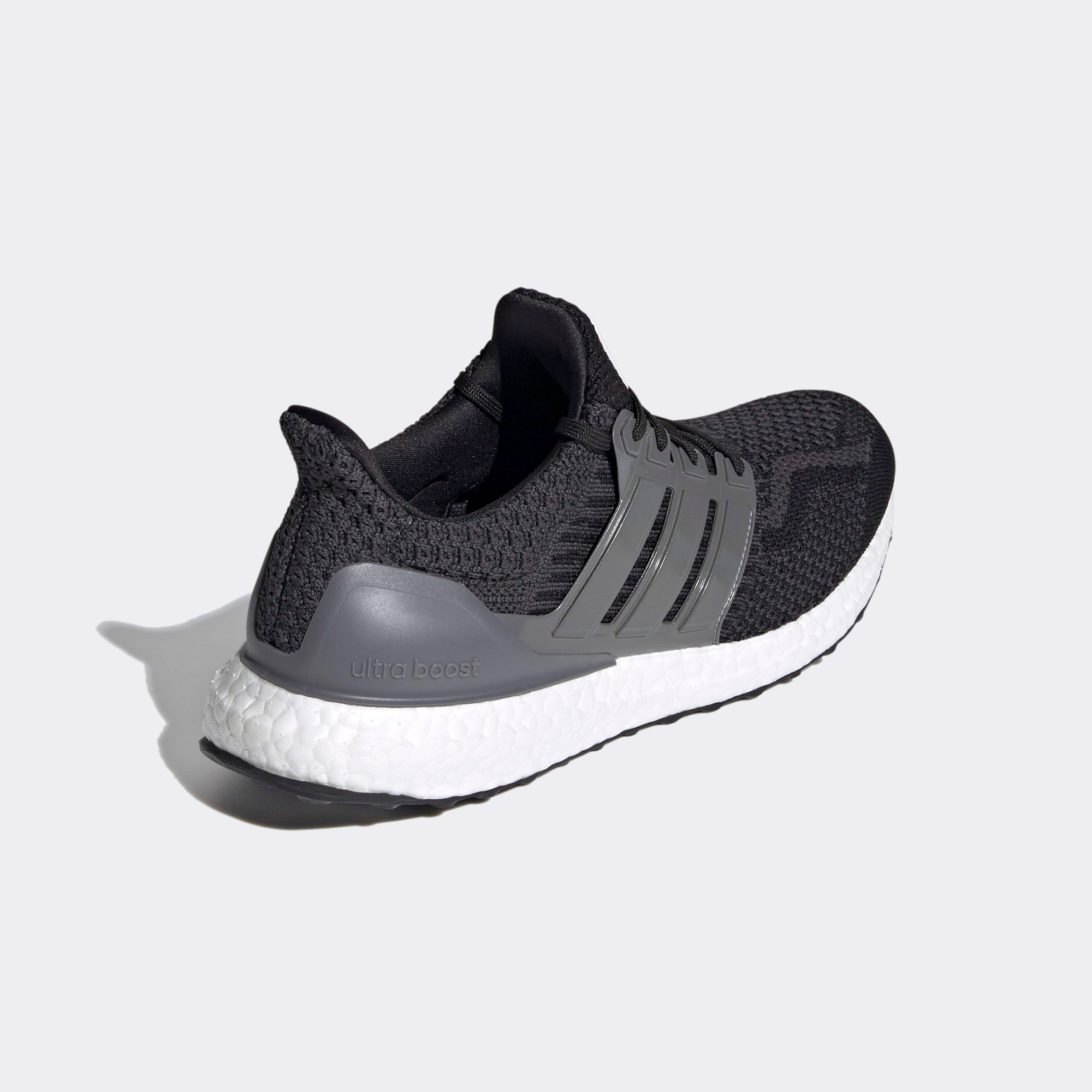 Giày Chạy Nam Adidas Ultraboost 5.0 Dna FZ1855