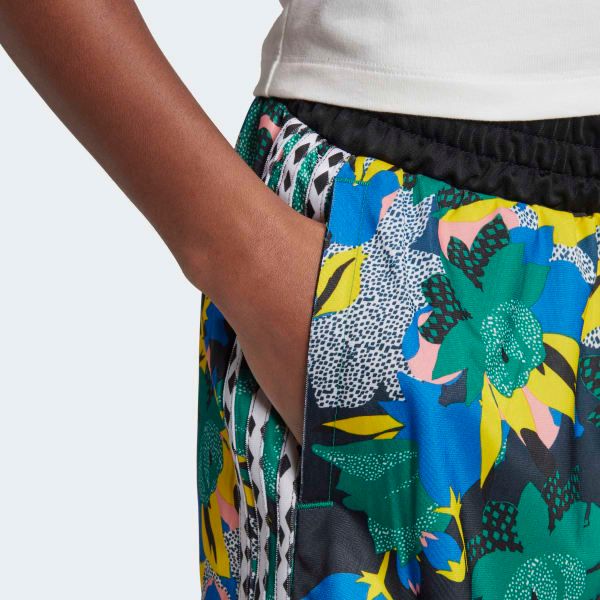Quần Đùi Originals Nữ Adidas Shorts GC6828