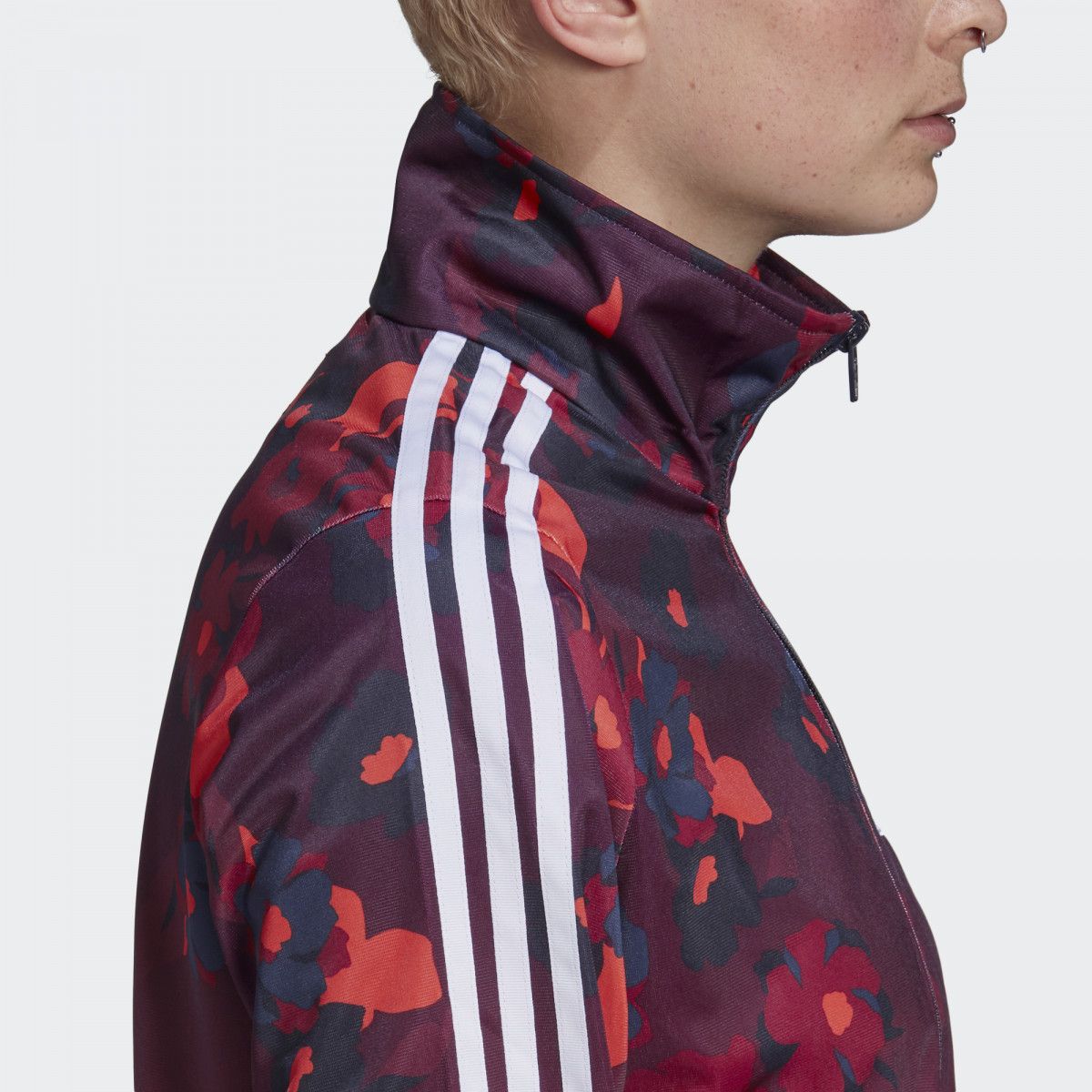 Áo Khoác Originals Nữ Adidas Track Top GC6842