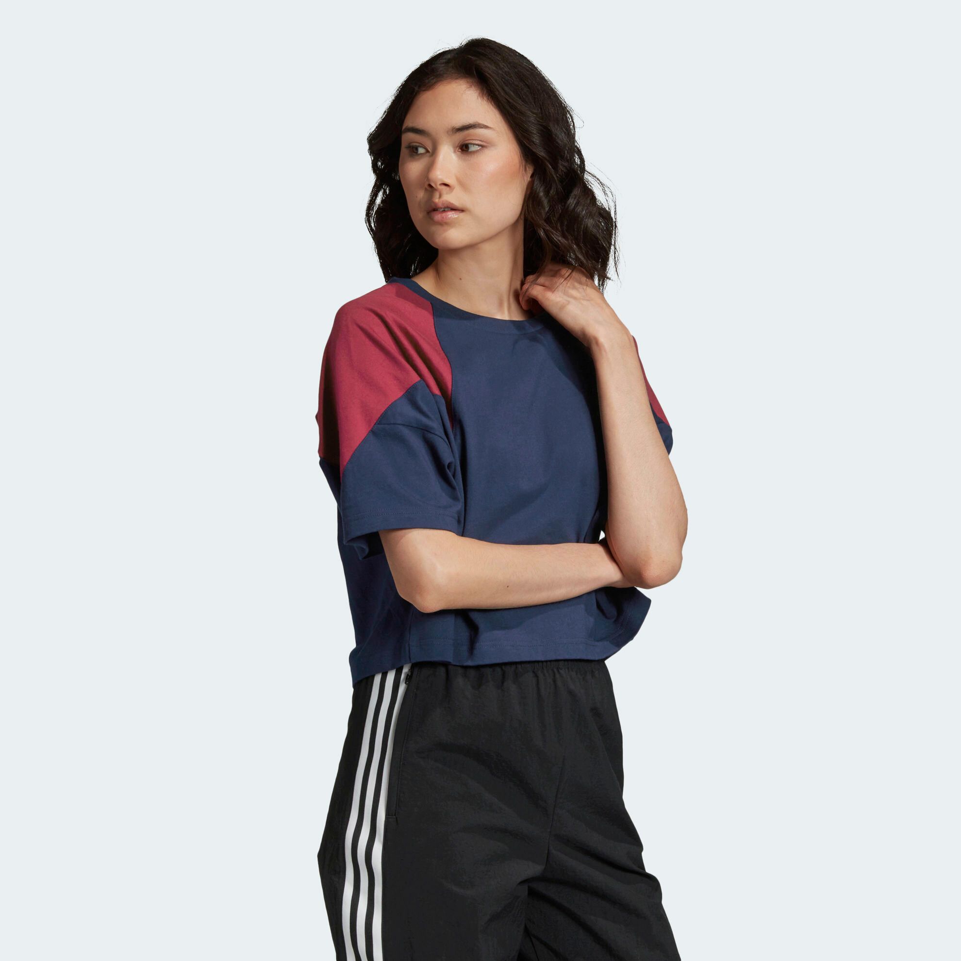 Áo Phông - Áo thun Originals Nữ Adidas Lrg Logo Tee GD2393