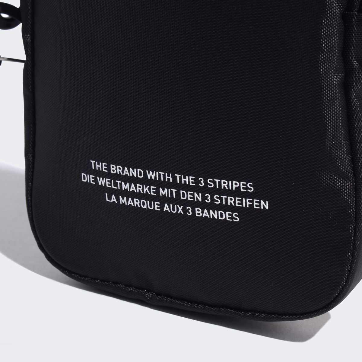 Ba Lô Originals Unisex Adidas Fest Bag Tref GD4773