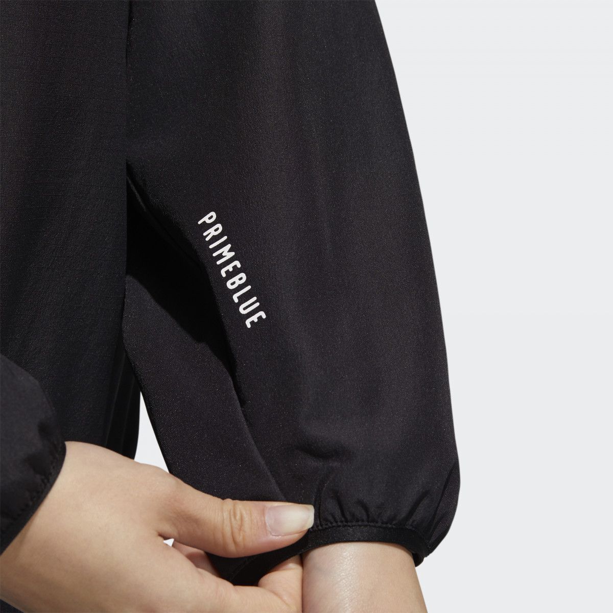 Áo Khoác Thể Thao Nữ Adidas Adidas W.N.D. GF0142
