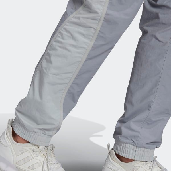 Quần Dài Originals Nam Adidas V-Line Woven Tp GN3337
