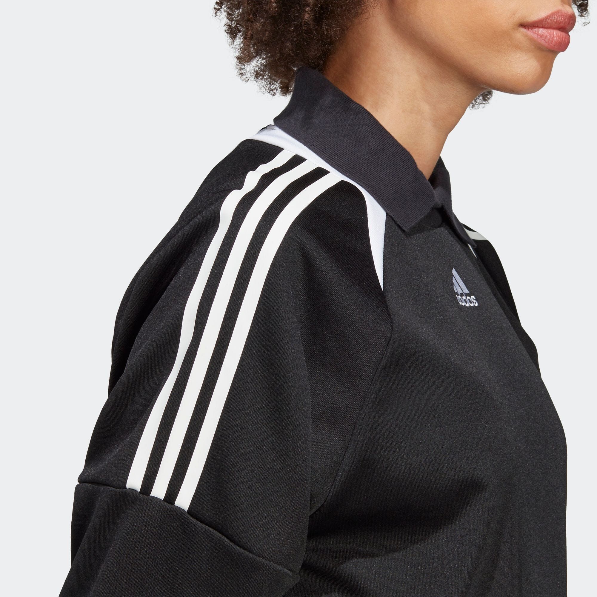 Áo Khoác Thể Thao Nữ ADIDAS W Express Swt IC6640