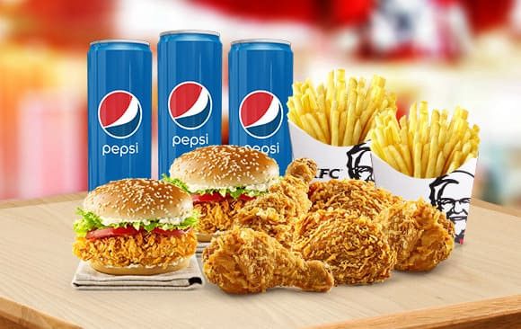 Combo 5 miếng gà truyền thống + 2 Burger gà quay Flava + 2 Khoai tây múi cau (lớn) + 3Pepsi/3Milo (combo gia đình B)