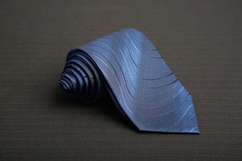 Caravat cao cấp màu xanh họa tiết L4125 chất liệu 100% silk