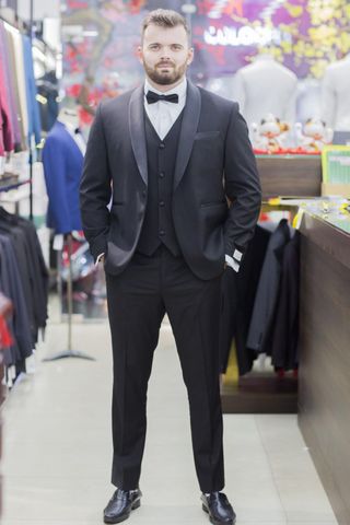 Tuxedo Cổ Sam Phối Bóng Cho Chú Rể