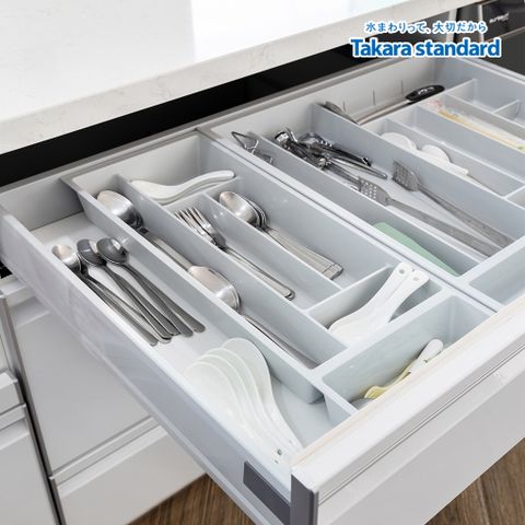 Hệ Tủ Bếp Nhật Bản Treasia Cao Cấp Chữ U - Nhà phố Bình Dương