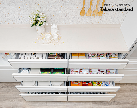 Hệ Tủ Bếp Nhật Bản Cao Cấp Treasia Chữ I Màu VSW - Nhà phố Phú Mỹ Hưng