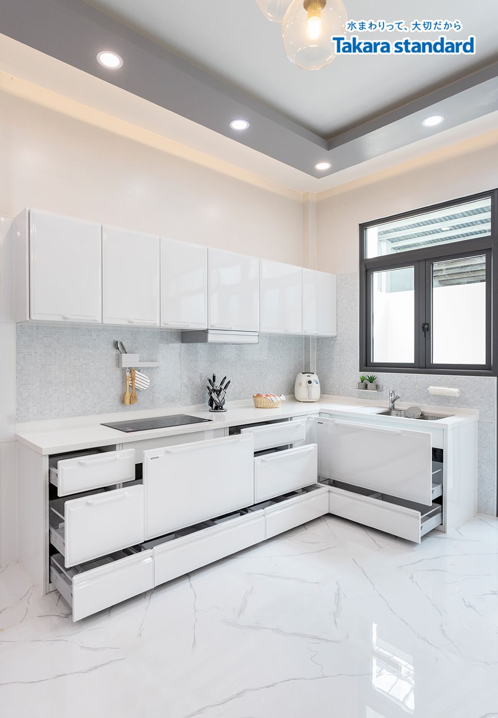 Nhà Phố Gò Vấp - Tủ Bếp Edel màu ESW