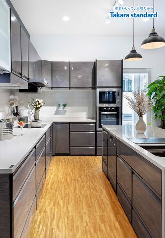 Hệ Tủ Bếp Cao Cấp Treasia Màu VTG - Showroom Takara standard
