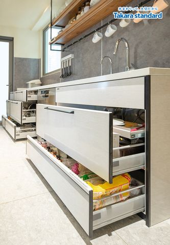 Hệ Tủ Bếp Chữ I Dòng Treasia Cao Cấp Màu VTW - Căn Hộ Riviera Point Q.7