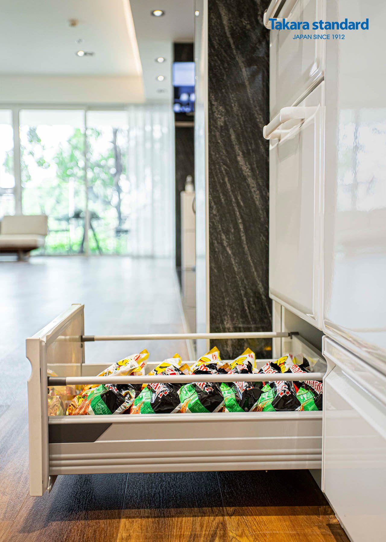 Hệ Tủ Bếp Edel Chữ I Màu ESW - Showroom Điện Biên Phủ
