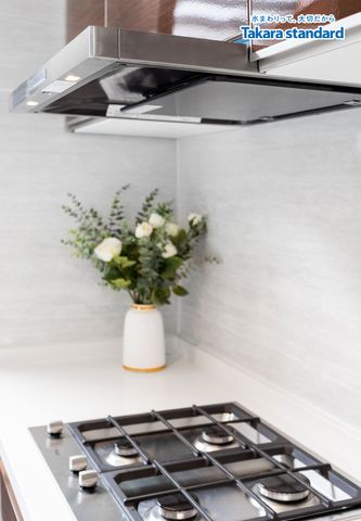 Hệ Tủ Bếp Lemure Cao Cấp Màu LGU - Biệt thự Q. Bình Thạnh
