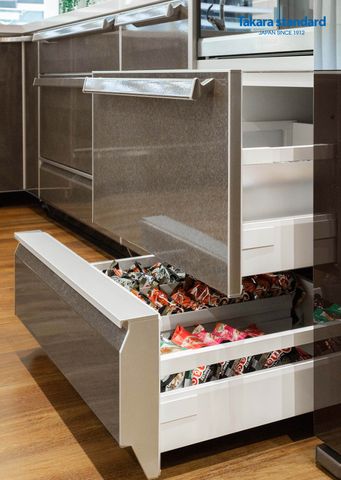 Hệ Tủ Bếp Lemure Chữ L Cao Cấp Màu LRB - Showroom Điện Biên Phủ